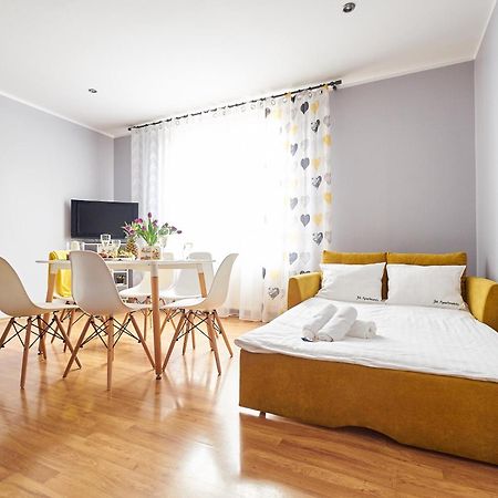 Jm Apartments Zamieszkaj W Centrum Krakow Luaran gambar