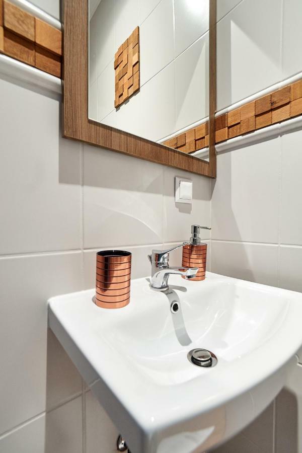 Jm Apartments Zamieszkaj W Centrum Krakow Luaran gambar